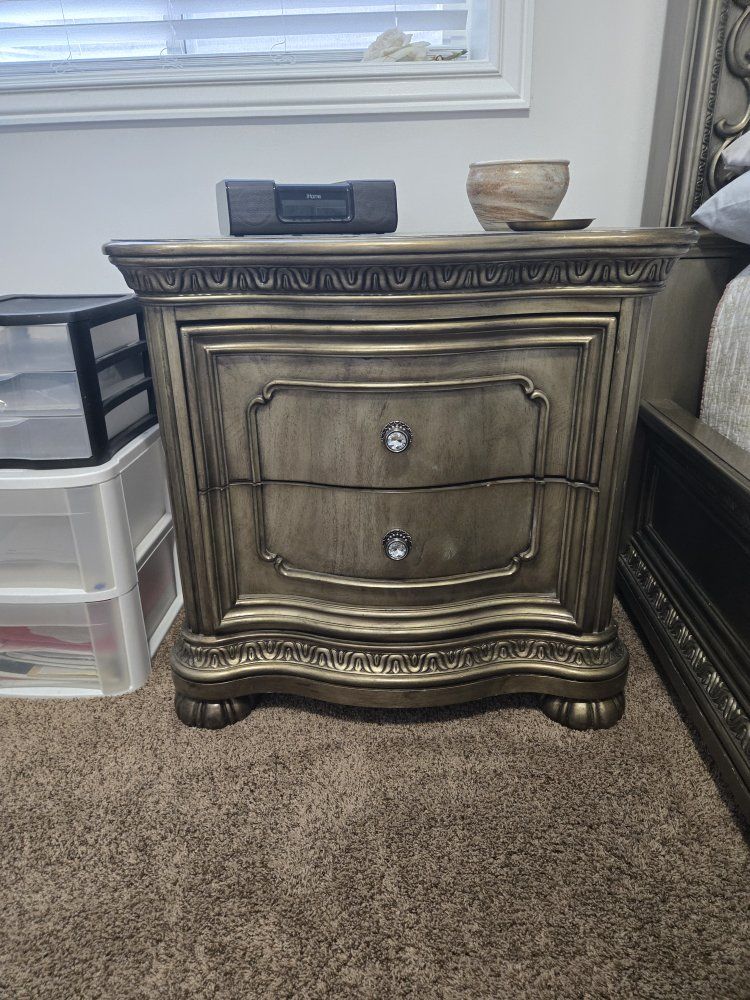 Main image 5