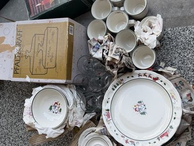 Pfalzgraff Snow Village Christmas Dinnerware Set - Bowls, Plates, Cups, Glasses - Holiday Serveware