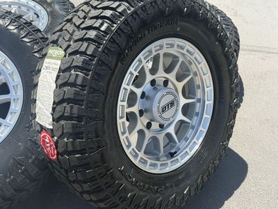 17” Dropstar DTS 8 Lug 8x6.5 33” Patriot R/T 285/70R17 Dodge Ram Chevy GMC pre97 Ford 33x11x17