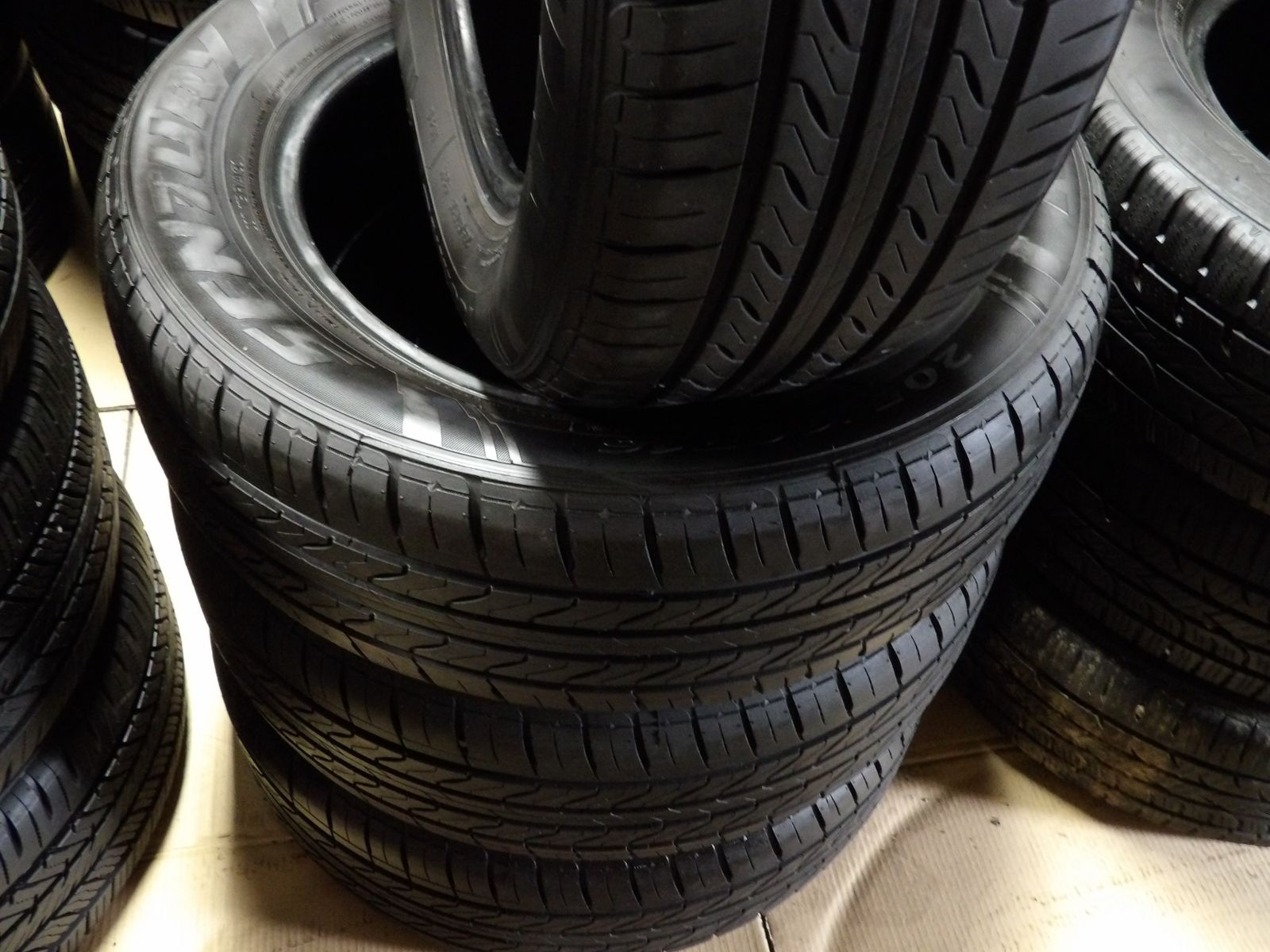 205/60R16 SENTURY TOURING SET OF USED TIRES