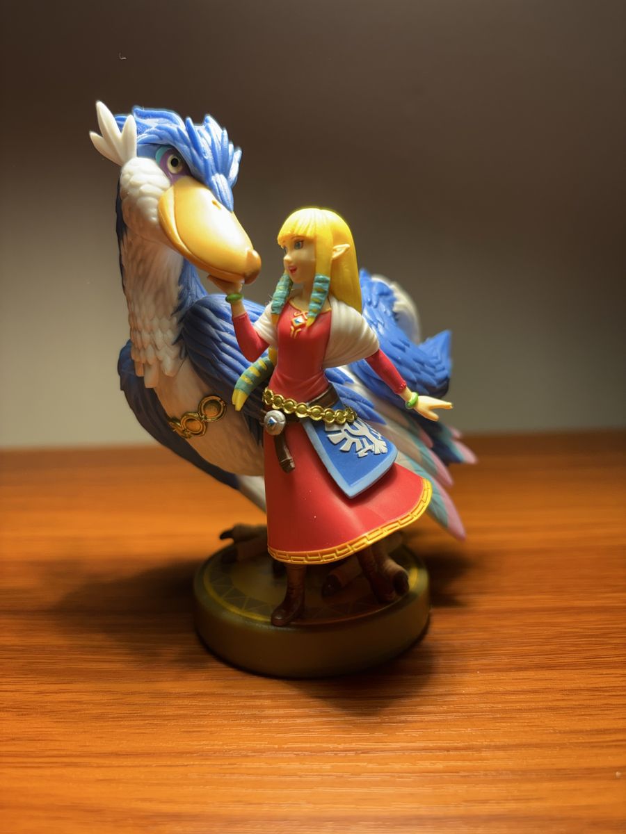 Legend of Zelda Skyward Sword Link & Loftwing Amiibo Figure, Nintendo Switch/Wii U/3DS Compatible