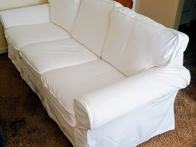 White Fabric Slipcovered 3-Cushion Sofa Couch