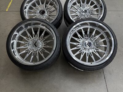 NEW 24x12 KG1 Taze/ 295/30/24 venom Ragnarocks