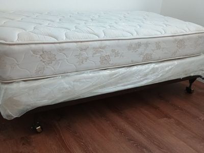twin bed frame with mattress