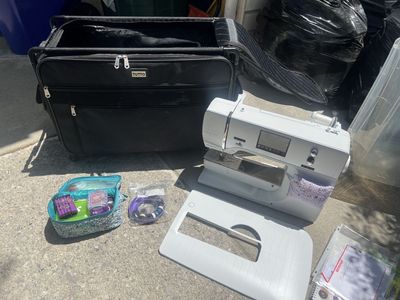 Bernina 750 QE Sewing & Quilting Machine — Like New, Full Package