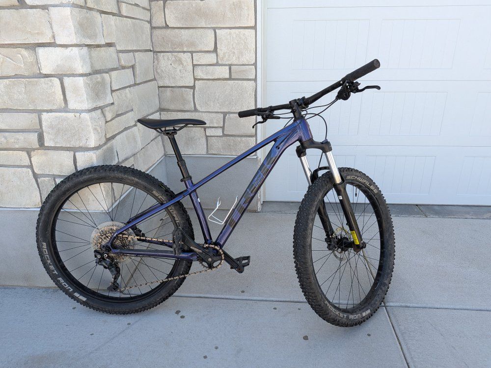 Trek Roscoe 6 Hardtail Mountain Bike - Purple, Used