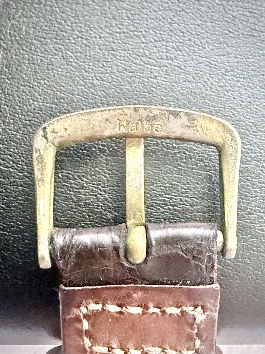 Main image 6