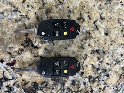 2007 VOLVO XC70 Base