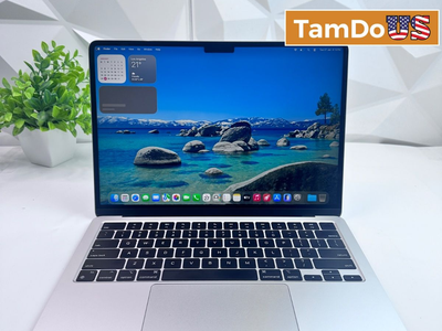 MacBook Air (13-inch, M3, 2024) 10-Core GPU, 16GB, 512GB SSD *Pls READ*