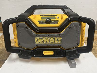 Dewalt radio/charger