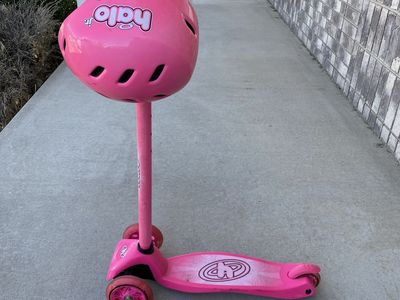 Girl’s Halo 3 wheel scooter and helmet