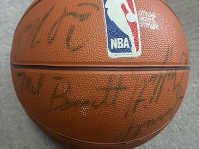 1980-1981 Utah Jazz Team Signed Basketball