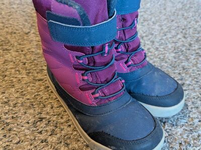 Merrell Girl winter boots size 2