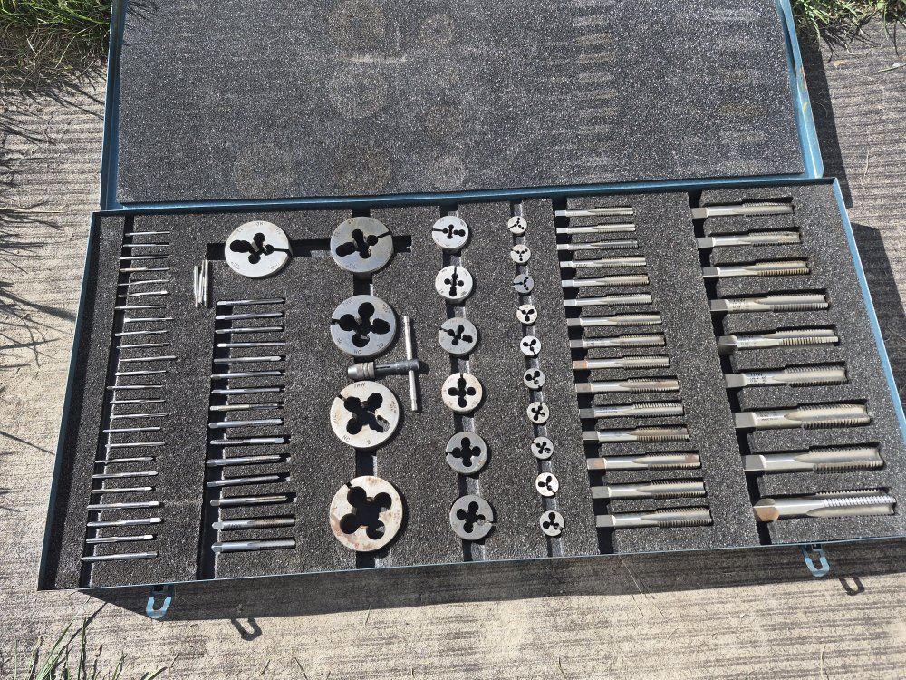 trw 88 PC tap and die set