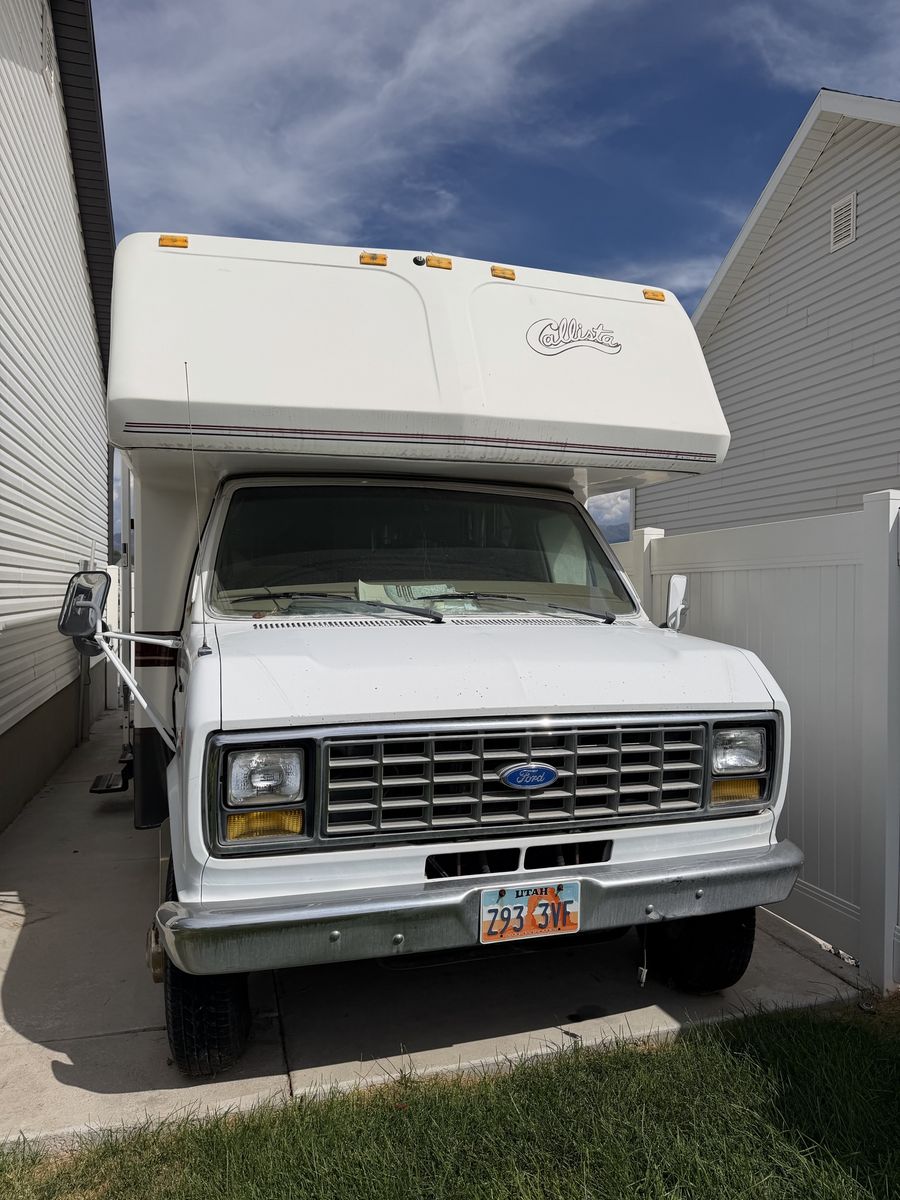 1990 Ford motor home 