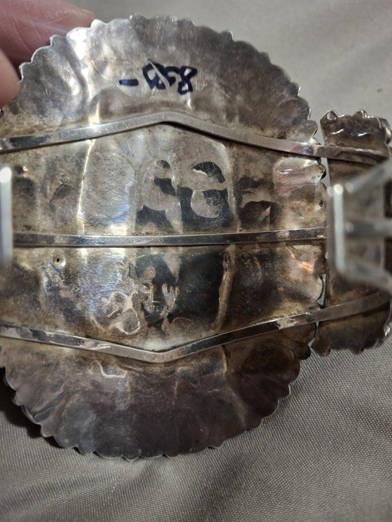 Main image 3
