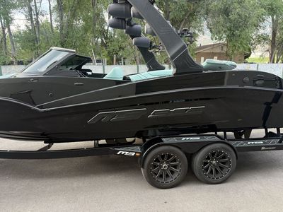 2024 MB Sports B52 Alpha 23' Wake/Surf Boat - Low Hours, Loaded w/ Options