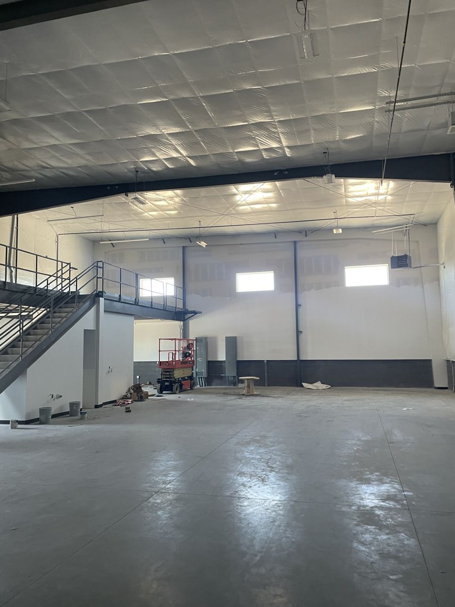 Main image 6