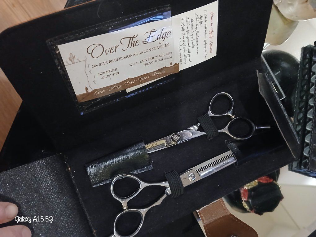 left handed Kansai Japanese Steel Hair Cutting Shears & Thinning Scissors Set in Case