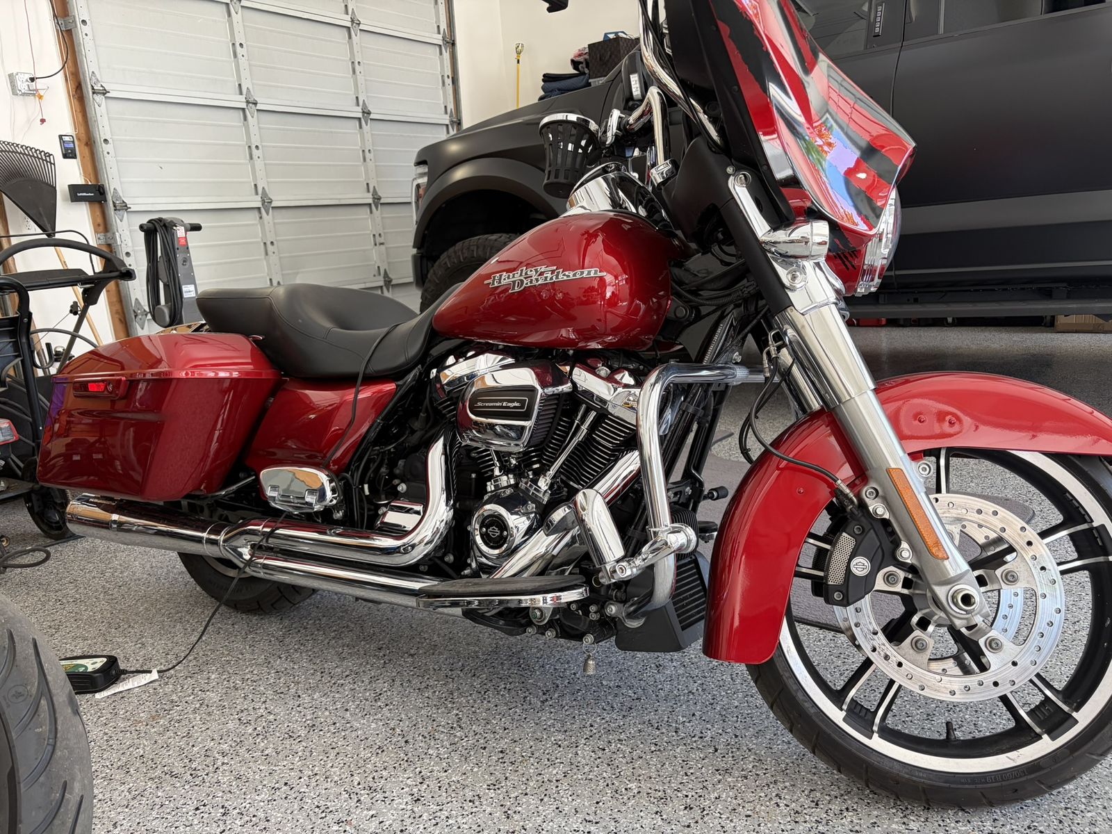 2019 Beautiful HD Street Glide, TONS of add-ons