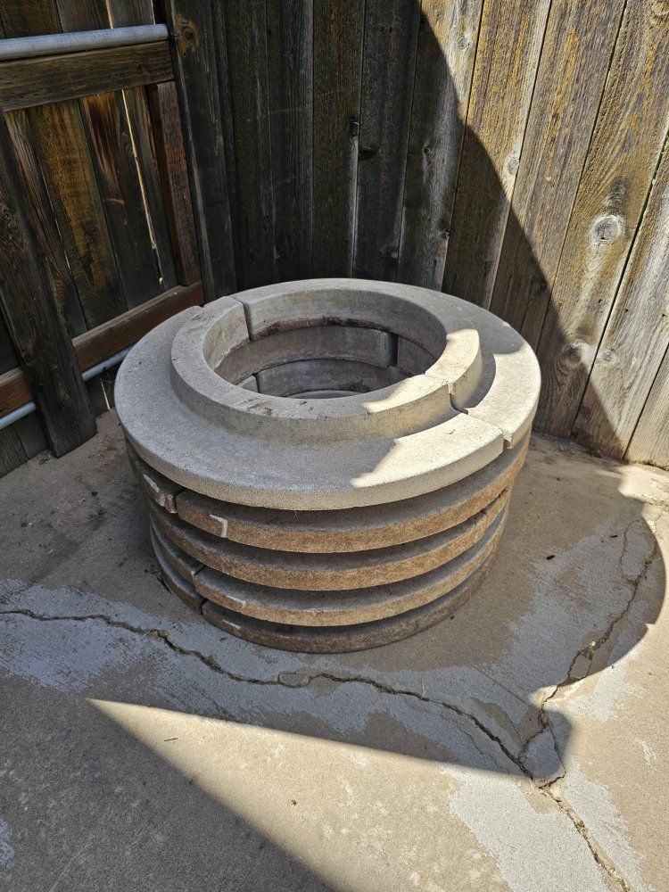 18” Inside Diameter Concrete Tree Rings for Landscaping/Garden. $20/set