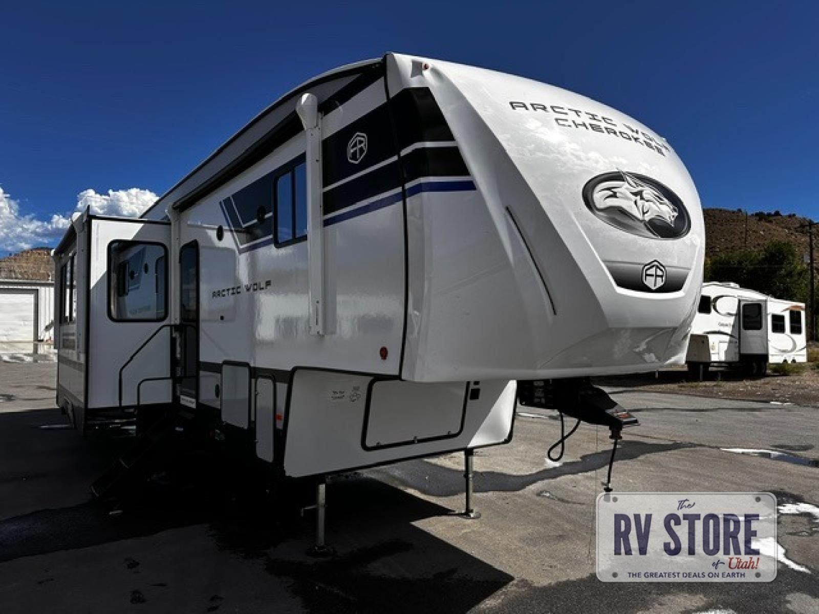 2027 Forest River RV Cherokee Arctic Wolf 331BH Fifth Wheel Bath and a Half|Bunkhouse|Front Bedroom|Kitchen Island|Outdoor
