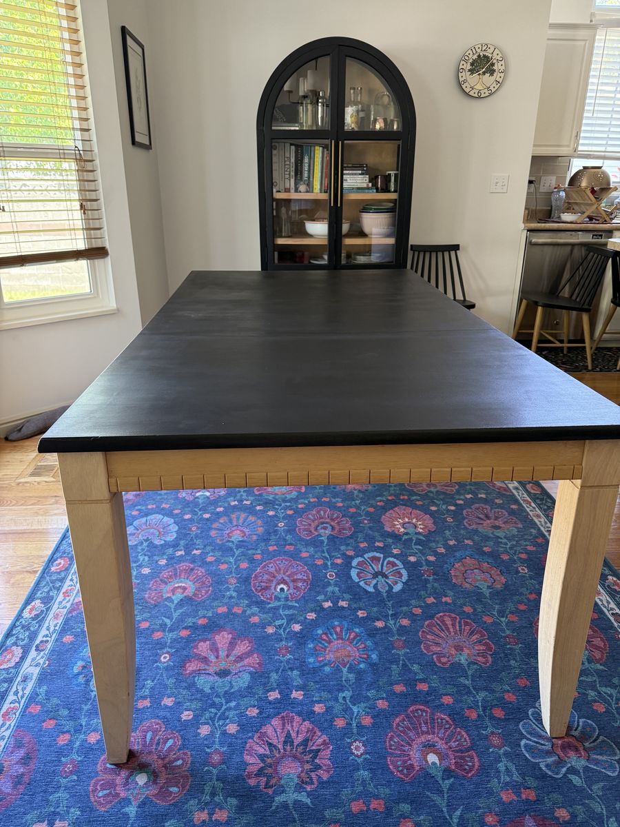 Extendable Dining Table & Chairs