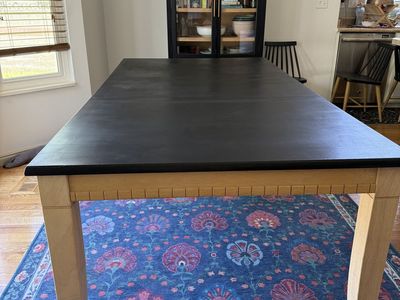 Extendable Dining Table & Chairs