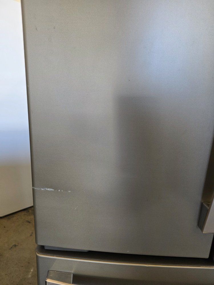 Main image 4
