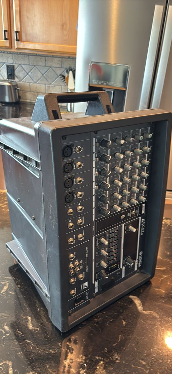 Yamaha Powered Mixer PA