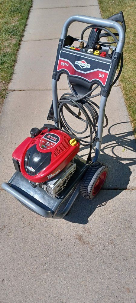Briggs and Stratton Gas Pressure Washer