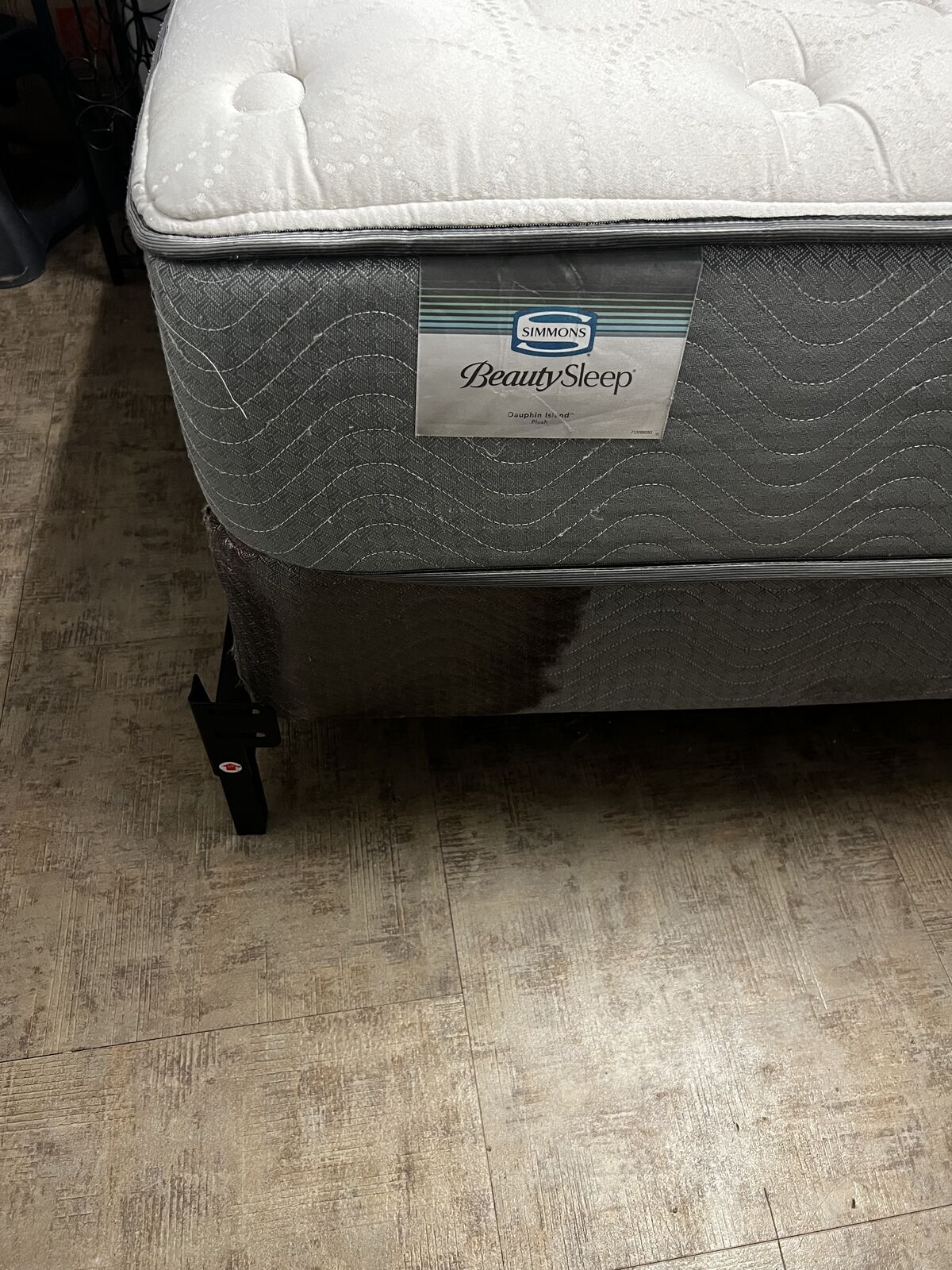 Beauty sleep, queen, mattress, boxspring, and railings