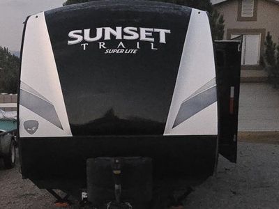 CrossRoads Sunset Trail Super Lite Bumper Pull Travel Trailer