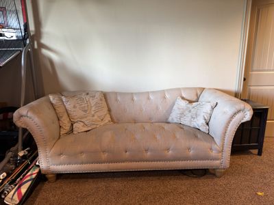 Couch - tufted, grey/beige