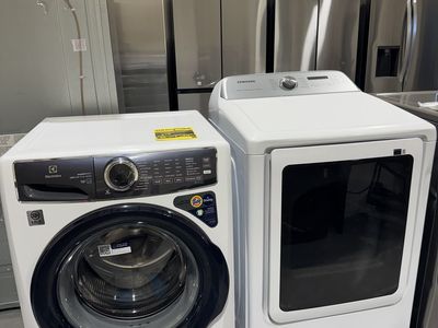 Mismatched Electric Laundry Set