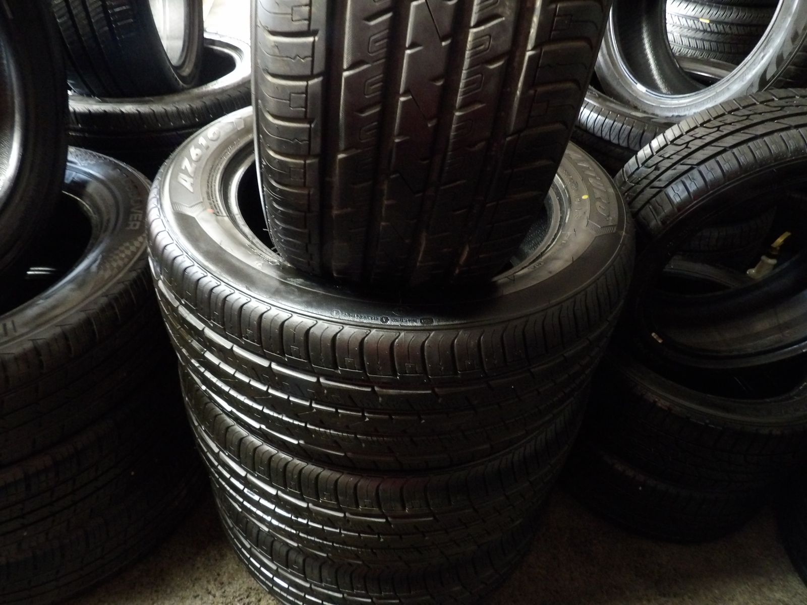 285/50R20 ATTURO AZ610 SET OF USED TIRES
