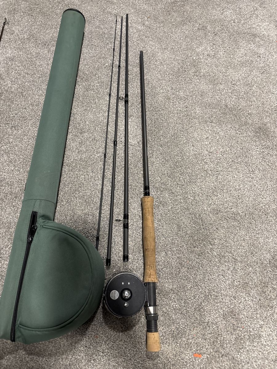 9’ Wt 8/9 fly rod Hertzers no. 79 reel