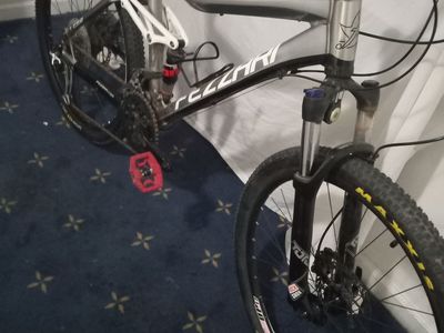 Fezzari Abajo Peak Full Suspension Mountain Bike - Size 19" - Maxxis Tires