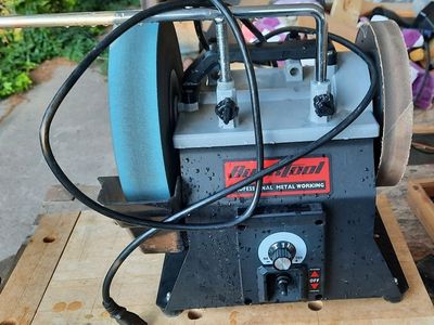 Bucktool 10 inch wet grinder