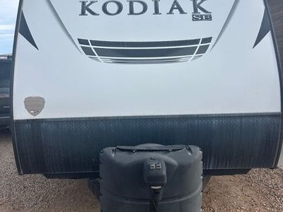 2021 Kodiak 28SBH