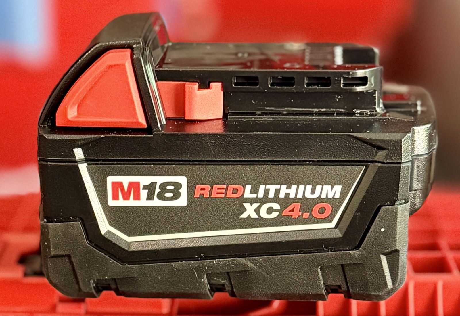 Milwaukee M18 RedLithium XC 4.0 Battery. Part number: 48-11-1840