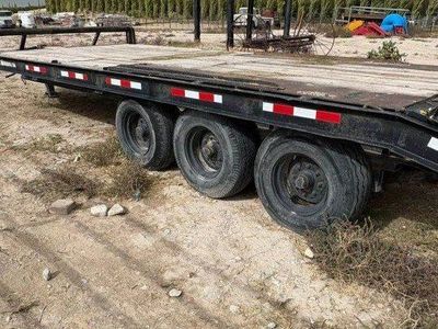Triple Axle equipment trailer