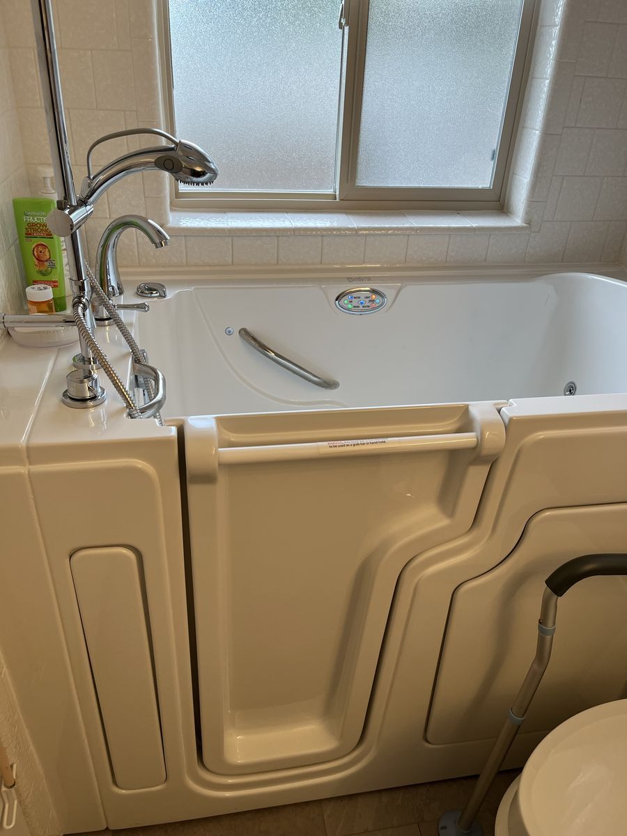 SAFE STEP WALK IN TUB MICROSOOTHE