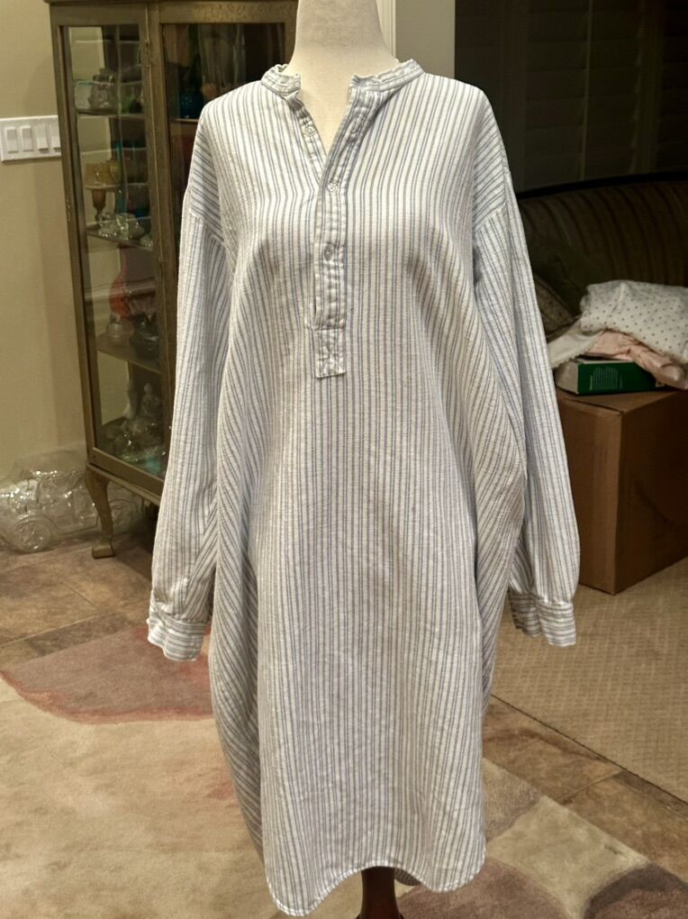 Vintage Duneagle Grandfather Nightshirt (Ireland)