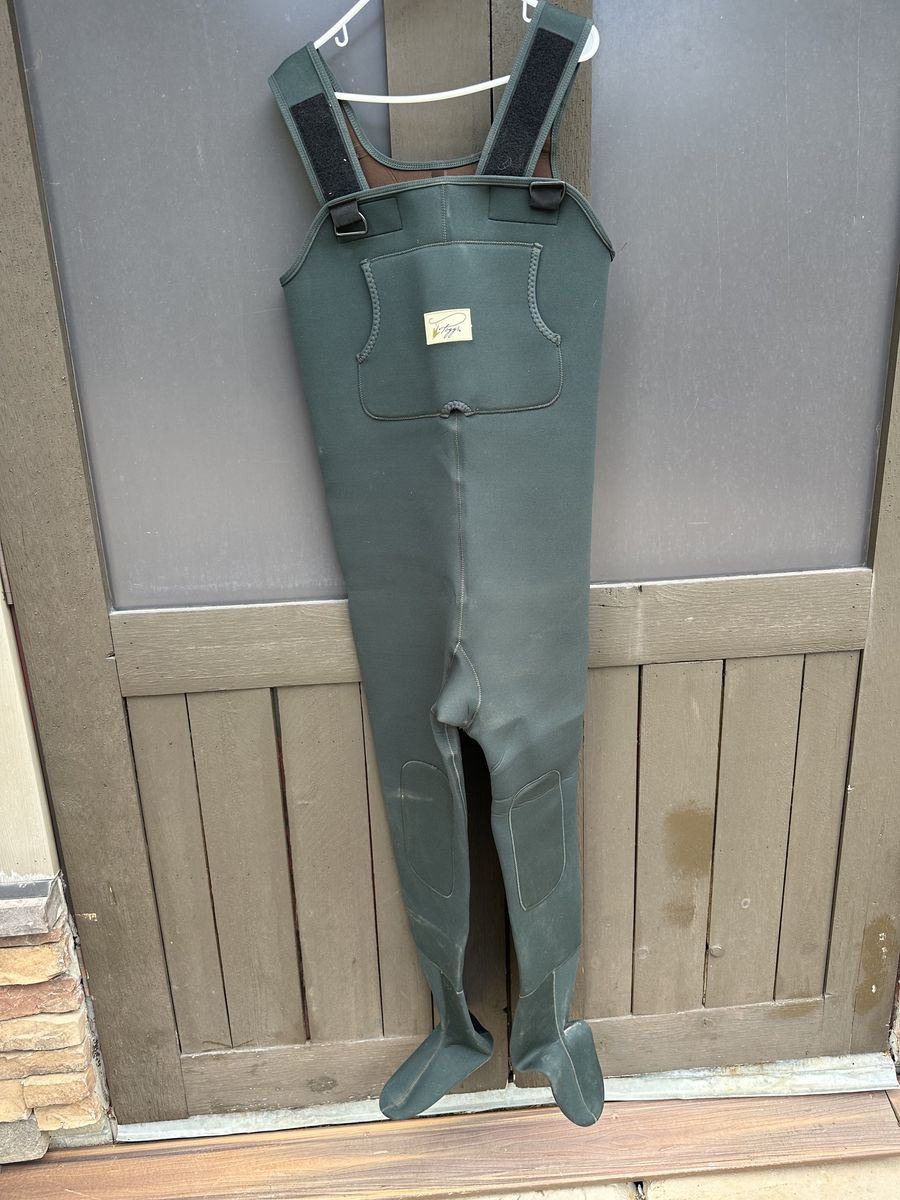 Flying fishing neoprene Frogg waders