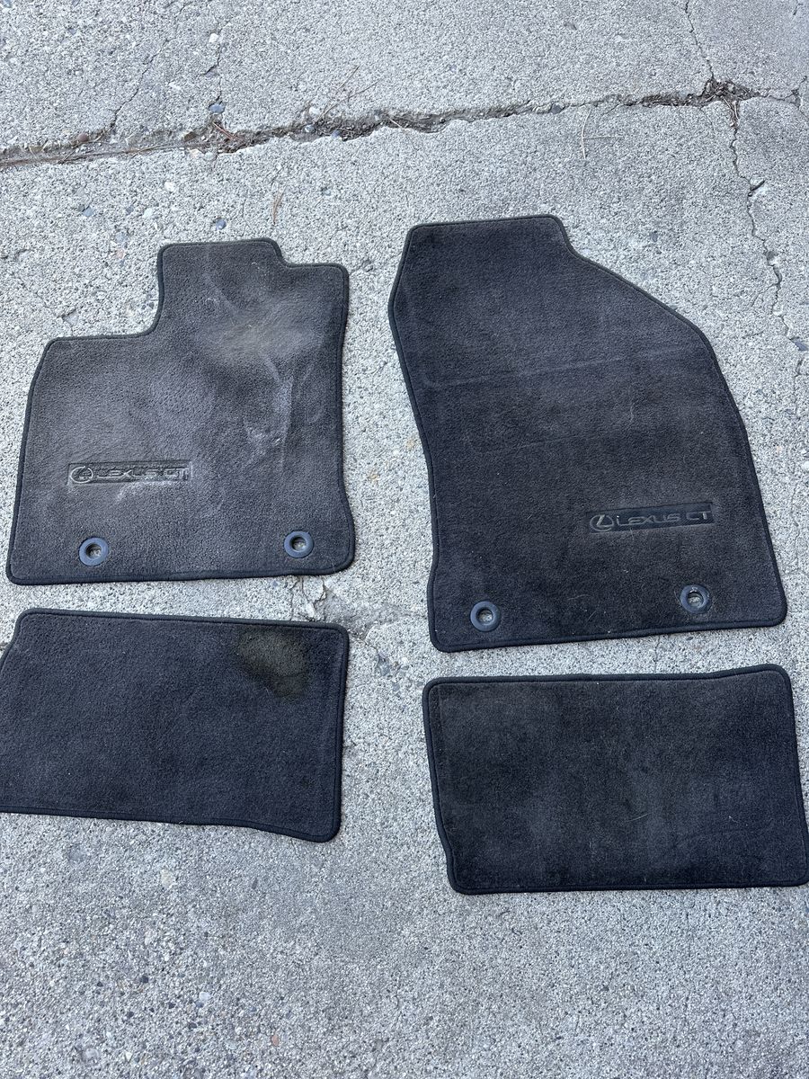 2011 Lexus CT200h OEM Floormats