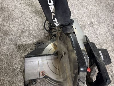 Delta Miter Saw - Used, Reliable Power Tool for Woodworking