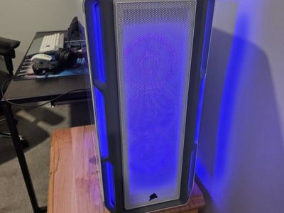Custom Gaming PC Intel i7-9700K 3.00GHz, RTX 2070 Super, 32GB RAM, 2.73TB Storage White Case
