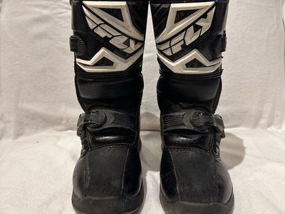 Fly racing youth size 1 black motorcycle boots