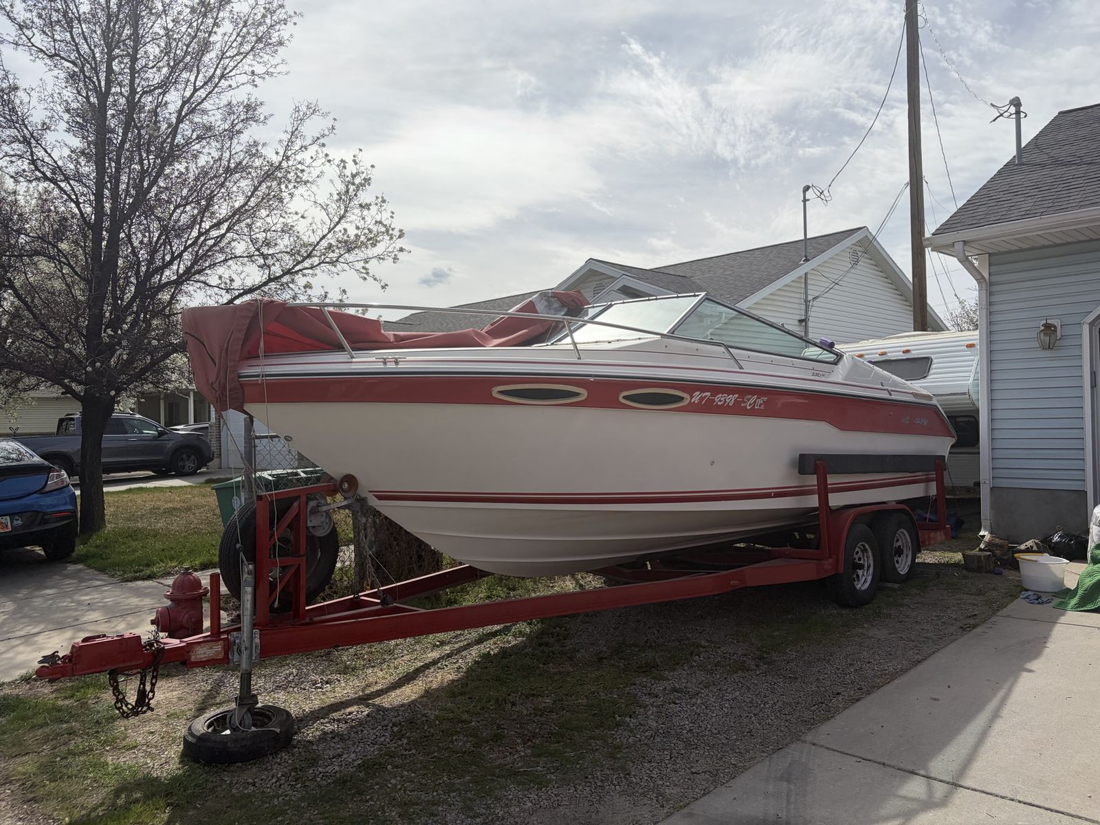 1990 Sea Ray  22’